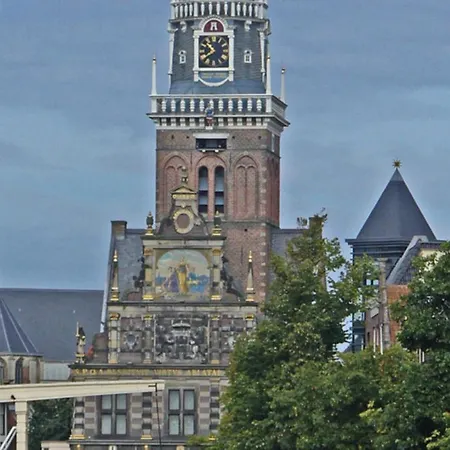 Prinsenhof # Tweeentwintig * Берген